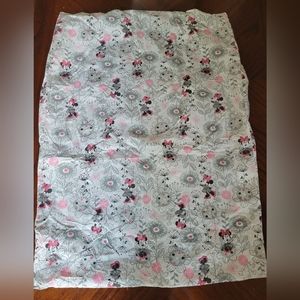 Disney Minnie Mouse fitted sheet💕 36"x26"